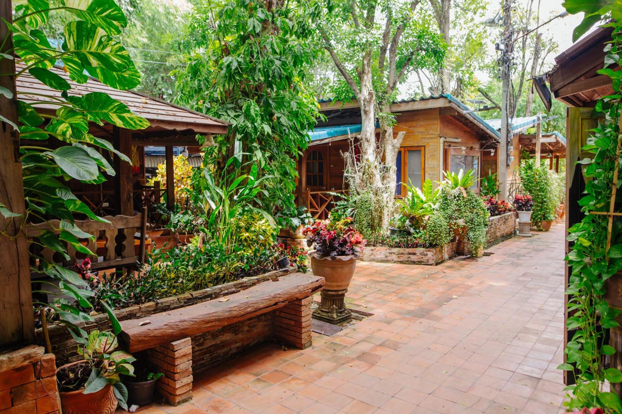 Klong Suan Plue Resort Phranakhonszi Ajutthaja Kültér fotó