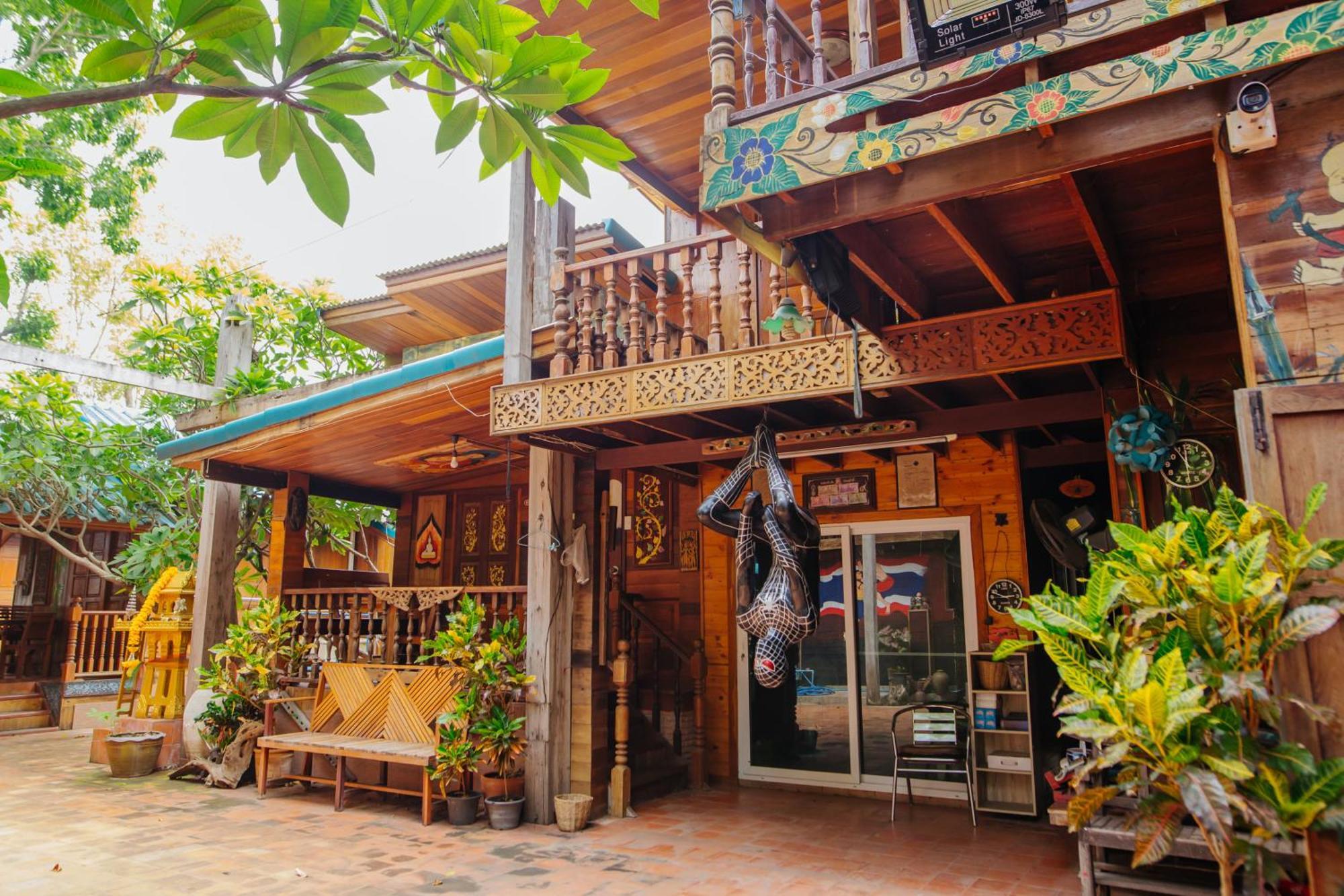 Klong Suan Plue Resort Phranakhonszi Ajutthaja Kültér fotó