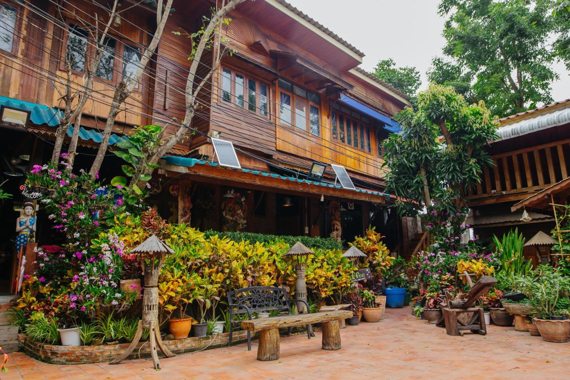 Klong Suan Plue Resort Phranakhonszi Ajutthaja Kültér fotó