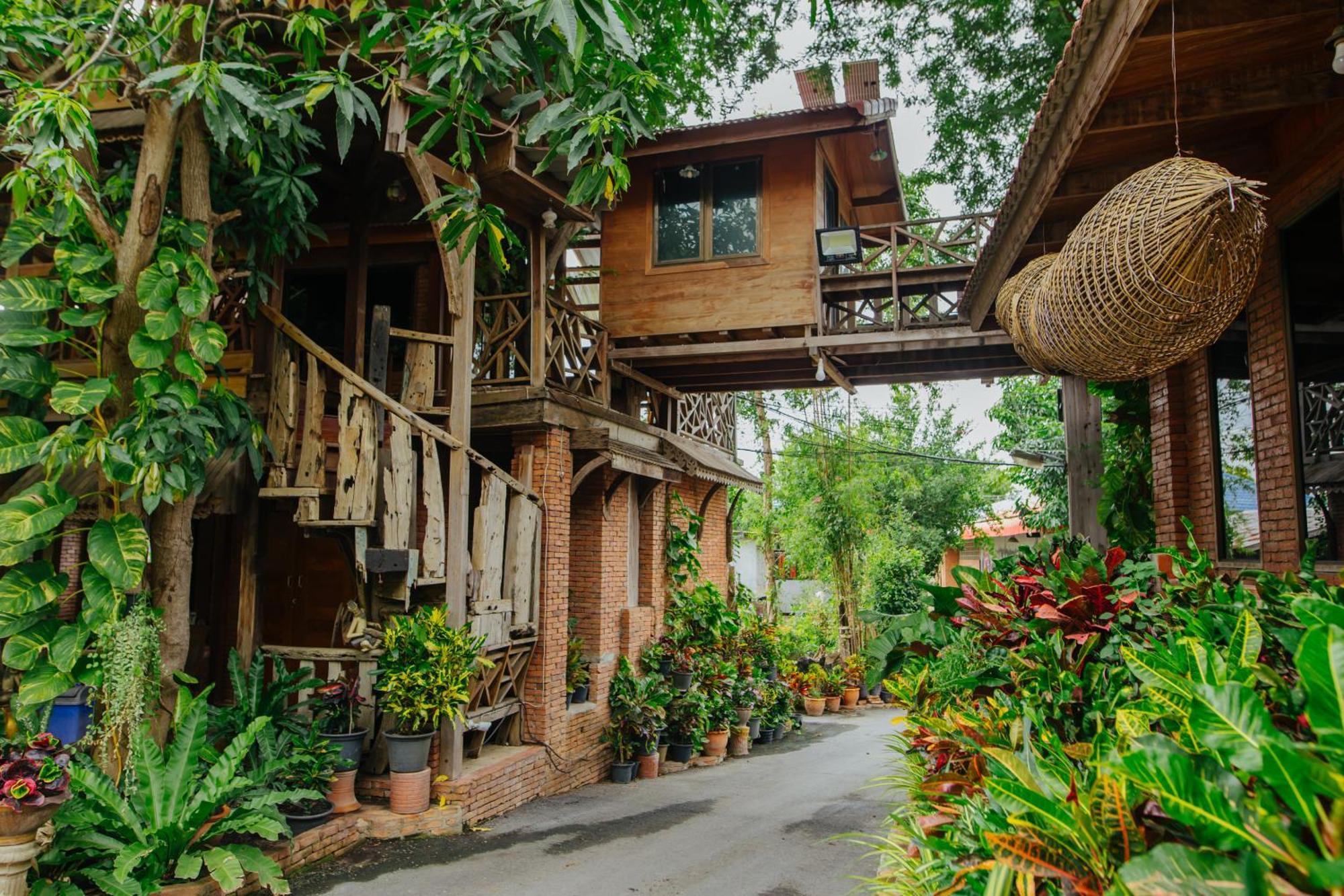 Klong Suan Plue Resort Phranakhonszi Ajutthaja Kültér fotó